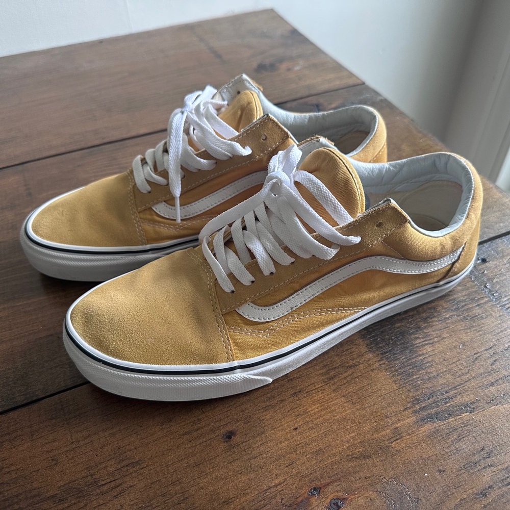 Vans old school yellow sz 11